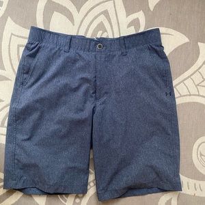 Under Armour grey golf shorts